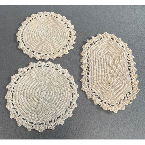 Handmade Crochet Lace Hot Pads plates Set of 3 Beige Cotton - Picture 9 of 15